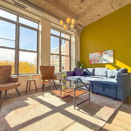 Mccormick Place 2Br Stylish Suite With Optional Parking And Gym For Up To 8 Guests Near Soldier Field And Grant Park Чикаго Экстерьер фото