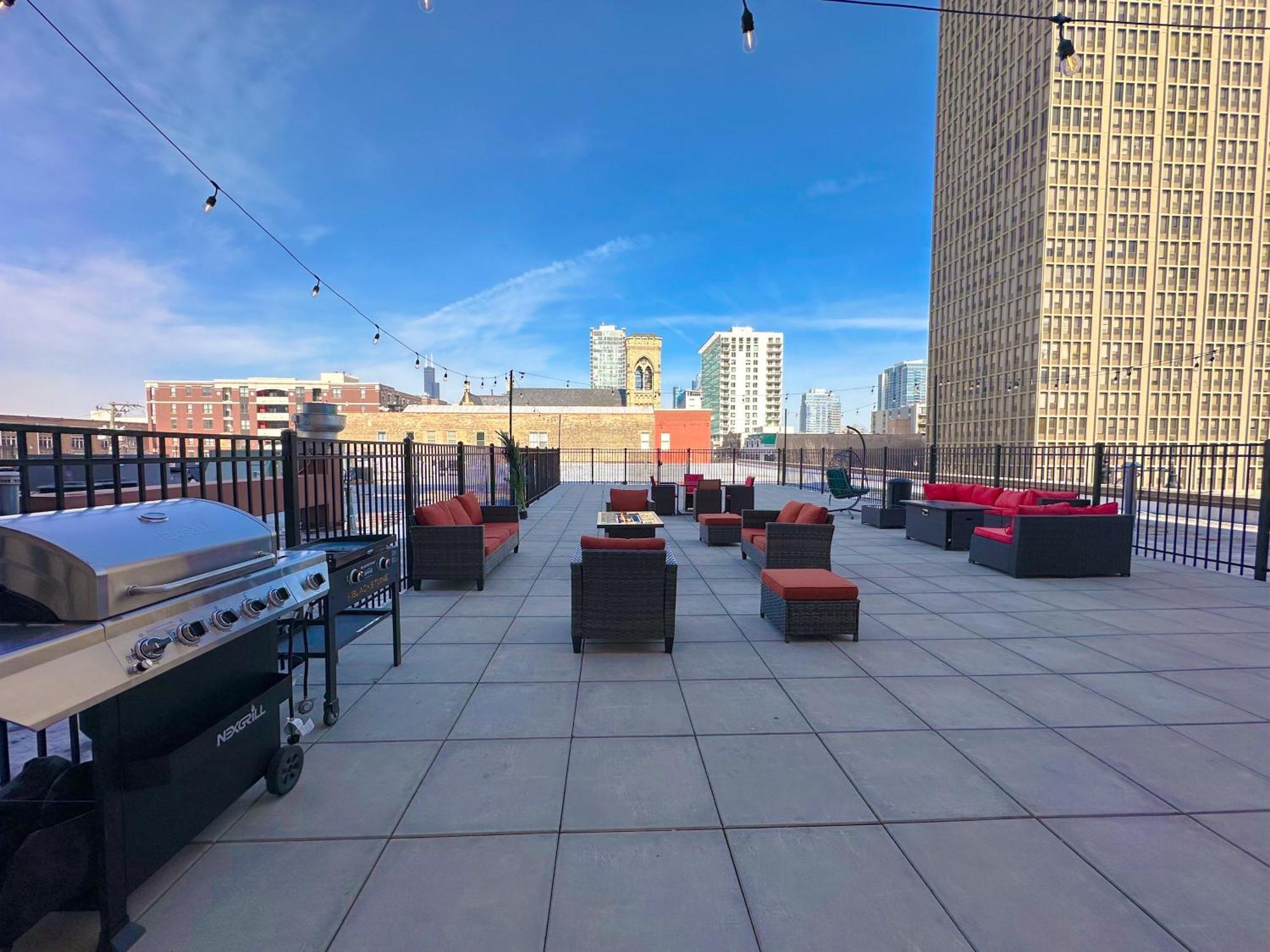Mccormick Place 2Br Stylish Suite With Optional Parking And Gym For Up To 8 Guests Near Soldier Field And Grant Park Чикаго Экстерьер фото